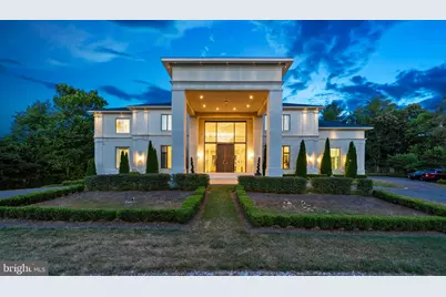 8880 Bradley Boulevard, Bethesda, MD 20817 - Photo 3