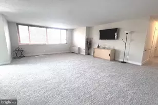 1220 Blair Mill Rd, Silver Spring, MD 20910 - Photo 9