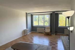 10401 Grosvenor Pl, Rockville, MD 20852 - Photo 7