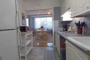 10401 Grosvenor Pl, Rockville, MD 20852 - Photo 13