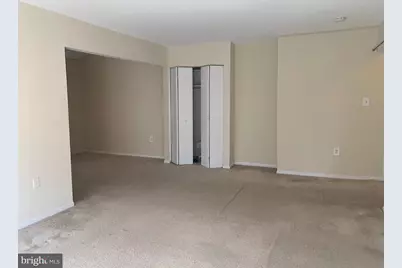 884 College Parkway #303, Rockville, MD 20850 - Photo 7