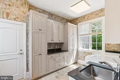 8527 Rapley Preserve Circle, Potomac, MD 20854 - Photo 13