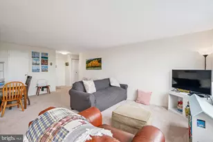 1900 Lyttonsville Rd, Silver Spring, MD 20910 - Photo 11