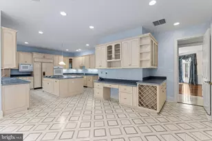 8709 Crider Brook Way, Potomac, MD 20854 - Photo 13