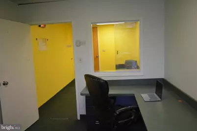 438 N Frederick Avenue #320, Gaithersburg, MD 20877 - Photo 9