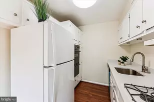 10436 Rockville Pike, Rockville, MD 20852 - Photo 9