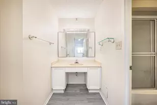 15101 Interlachen Dr, Silver Spring, MD 20906 - Photo 33