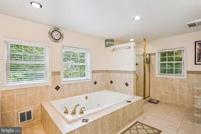9201 Laurel Oak Drive, Bethesda, MD 20817 - Photo 23