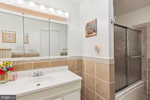 9201 Laurel Oak Dr, Bethesda, MD 20817 - Photo 31