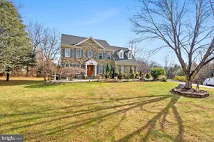 19105 Peach Blossom Ct, Gaithersburg, MD 20879 - Photo 3