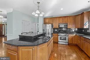 19105 Peach Blossom Ct, Gaithersburg, MD 20879 - Photo 23