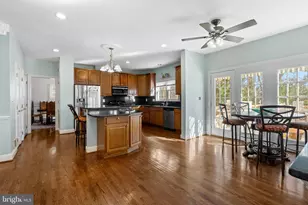 19105 Peach Blossom Ct, Gaithersburg, MD 20879 - Photo 27