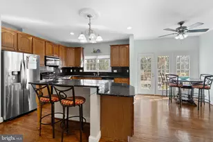 19105 Peach Blossom Ct, Gaithersburg, MD 20879 - Photo 21