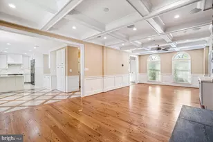 8849 Tuckerman Ln, Potomac, MD 20854 - Photo 13