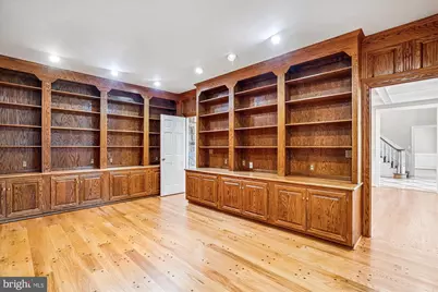 8849 Tuckerman Lane, Potomac, MD 20854 - Photo 27