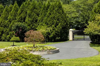 9431 Newbridge Drive, Potomac, MD 20854 - Photo 47