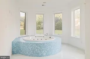 9431 Newbridge Dr, Potomac, MD 20854 - Photo 43