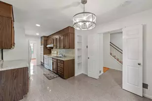 7654 Westlake Terrace, Bethesda, MD 20817 - Photo 5