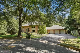 8805 Mary Mead Ct, Potomac, MD 20854 - Photo 1