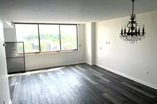 10101 Grosvenor Pl, Rockville, MD 20852 - Photo 11