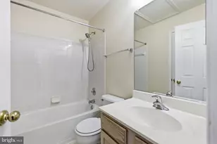 9718 Athletic Way, Gaithersburg, MD 20878 - Photo 21