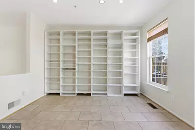 9718 Athletic Way, Gaithersburg, MD 20878 - Photo 11