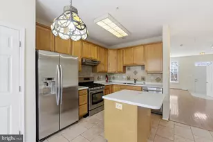 9718 Athletic Way, Gaithersburg, MD 20878 - Photo 5