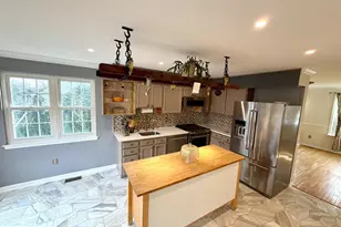 10715 Hunters Chase Ln, Damascus, MD 20872 - Photo 7