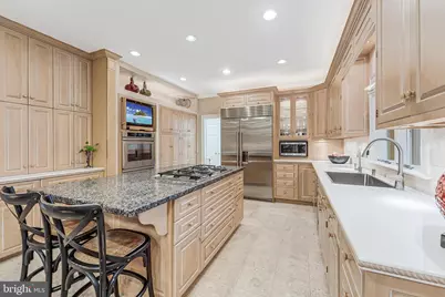 9327 Sprinklewood Lane, Potomac, MD 20854 - Photo 35