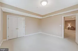 9327 Sprinklewood Ln, Potomac, MD 20854 - Photo 85