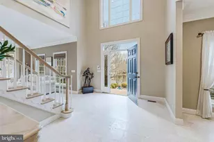 9327 Sprinklewood Ln, Potomac, MD 20854 - Photo 5