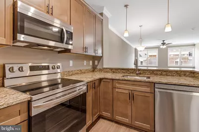 801 Pleasant Drive #80115, Rockville, MD 20850 - Photo 3