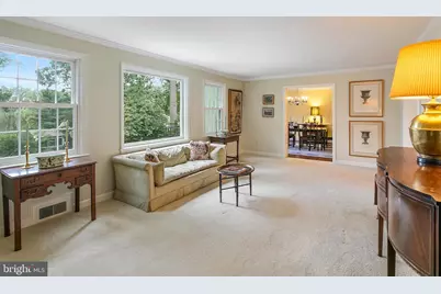 8126 Kerry Lane, Chevy Chase, MD 20815 - Photo 7