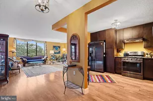 5225 Pooks Hill Rd, Bethesda, MD 20814 - Photo 13