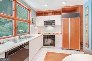 10615 Belfast Pl, Potomac, MD 20854 - Photo 39