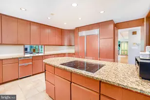 10615 Belfast Pl, Potomac, MD 20854 - Photo 25