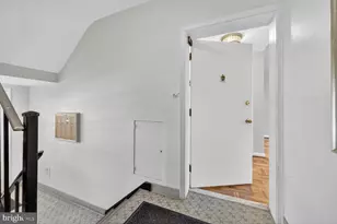 627 Azalea Dr, Rockville, MD 20850 - Photo 5