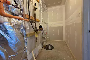 304 Parkview Ave, Gaithersburg, MD 20878 - Photo 45