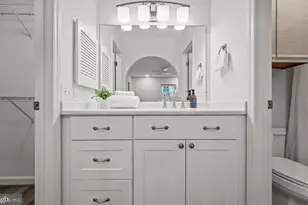 5801 Inman Park Cir, Rockville, MD 20852 - Photo 11