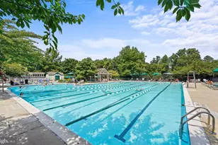 5801 Inman Park Cir, Rockville, MD 20852 - Photo 17