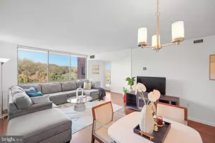 10101 Grosvenor Pl, Rockville, MD 20852 - Photo 5