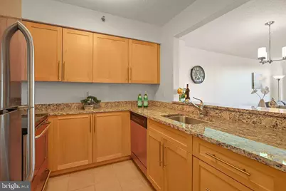 10101 Grosvenor Place #1004, Rockville, MD 20852 - Photo 11