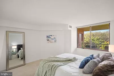 10101 Grosvenor Place #1004, Rockville, MD 20852 - Photo 17