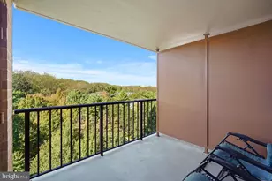 10101 Grosvenor Pl, Rockville, MD 20852 - Photo 23