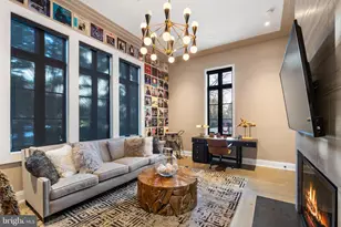 8913 Holly Leaf Ln, Bethesda, MD 20817 - Photo 11