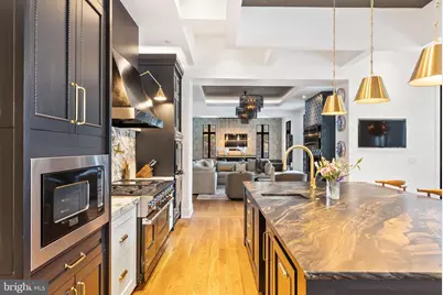 8913 Holly Leaf Lane, Bethesda, MD 20817 - Photo 19