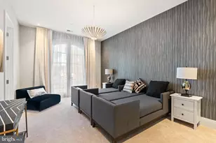 8913 Holly Leaf Ln, Bethesda, MD 20817 - Photo 31