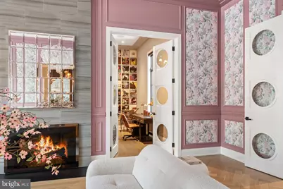 8913 Holly Leaf Lane, Bethesda, MD 20817 - Photo 9