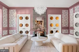 8913 Holly Leaf Ln, Bethesda, MD 20817 - Photo 7