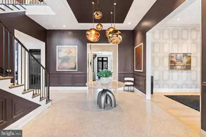 8913 Holly Leaf Lane, Bethesda, MD 20817 - Photo 5